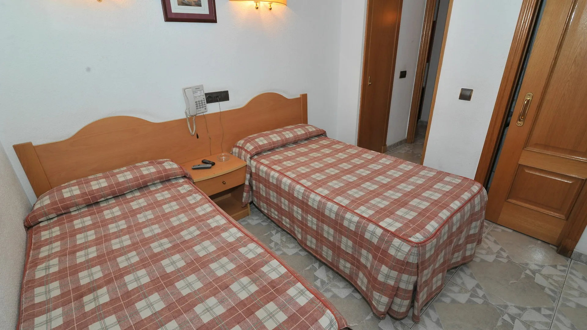 Hostal Goyma II Hotel San Fernando De Henares Guest house