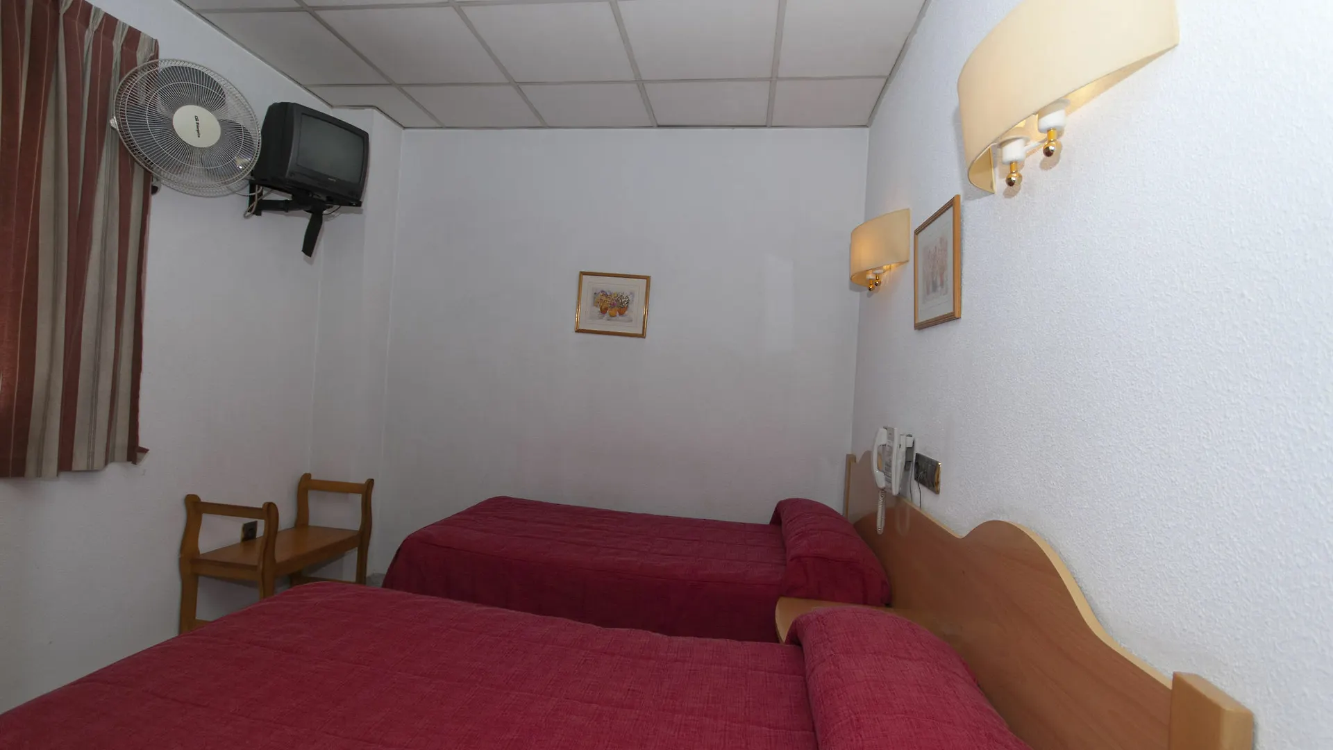 Guest house Hostal Goyma II San Fernando De Henares Spain